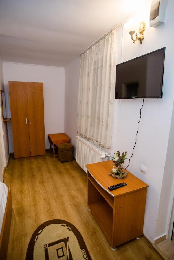 Hotel Marion Poiana Dumbraveni  エクステリア 写真